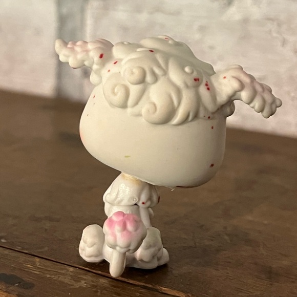Littlest Pet Shop LPS #101 WHITE FRENCH POODLE DOG Hasbro Pink Purple Eyes - Picture 3 of 5